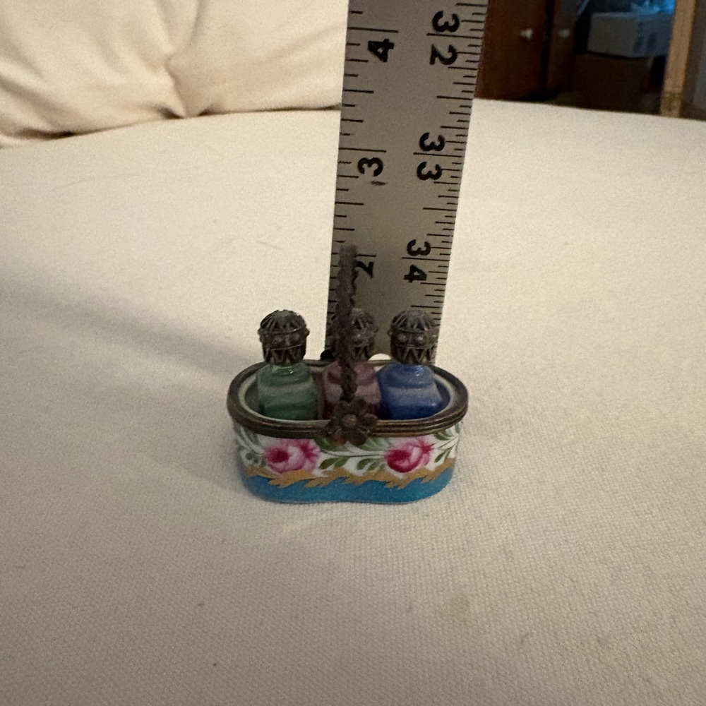 Vintage Limoges Miniature Floral Perfume Bottle Set - Picture 7 of 10